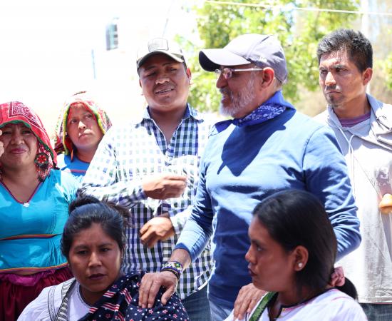 Estudiantes, docentes y autoridades del CUNorte participan en ceremonia wixárika para bendecir sede en Tuxpan de Bolaños