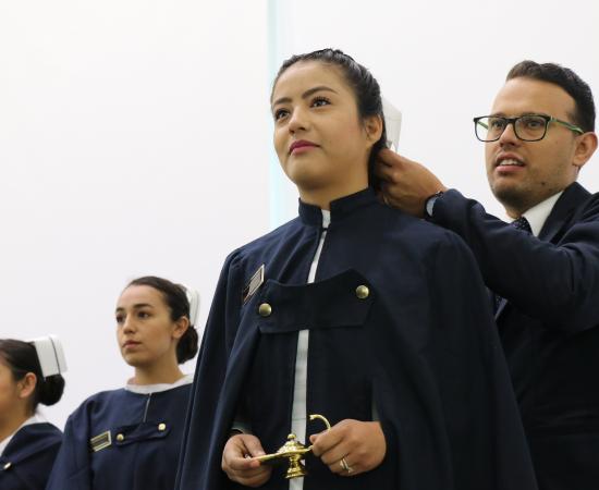 Paso de la luz. Egresados de la Licenciatura en Enfermería.