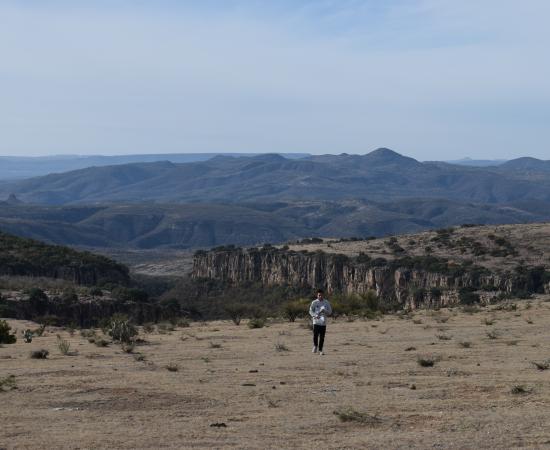 Estudiantes de Antropología realizan práctica de campo en el Taller de Prospección “Cascada de San Pedro Sección Sureste”