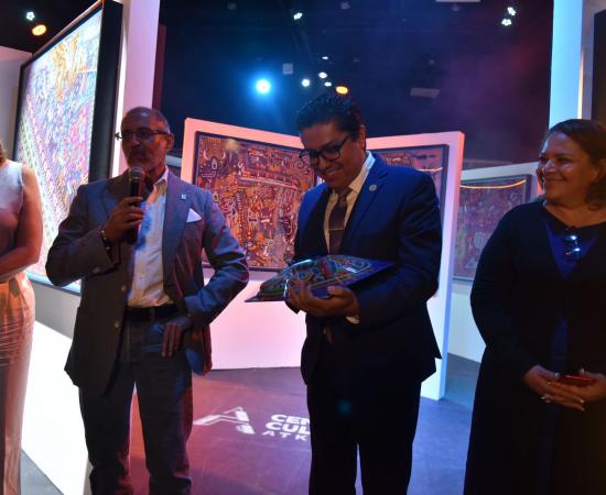 Inauguran la exposición “La creación del mundo” en el Centro Cultural Atkinson CUCS