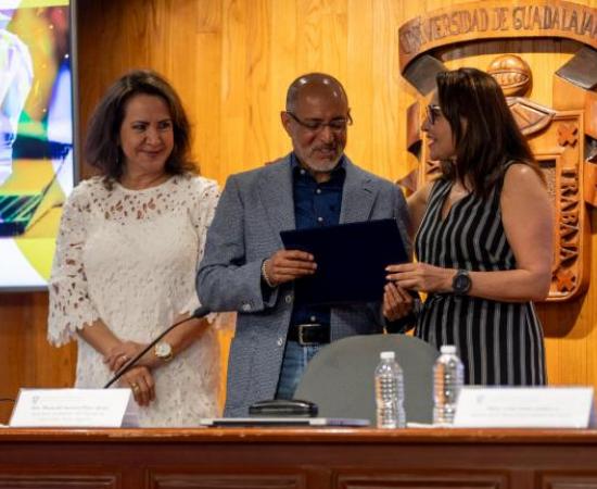 Rector del CUNorte ofrece conferencia sobre Atención a la Diversidad en el Coloquio de Investigación del SEMS