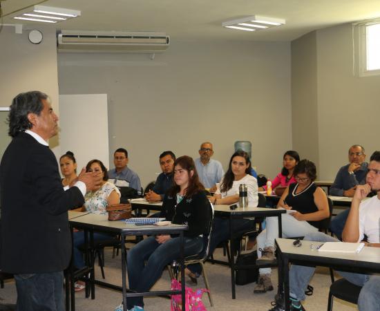 Investigador de la Universidad Pedagógica Nacional imparte curso en el CUNorte